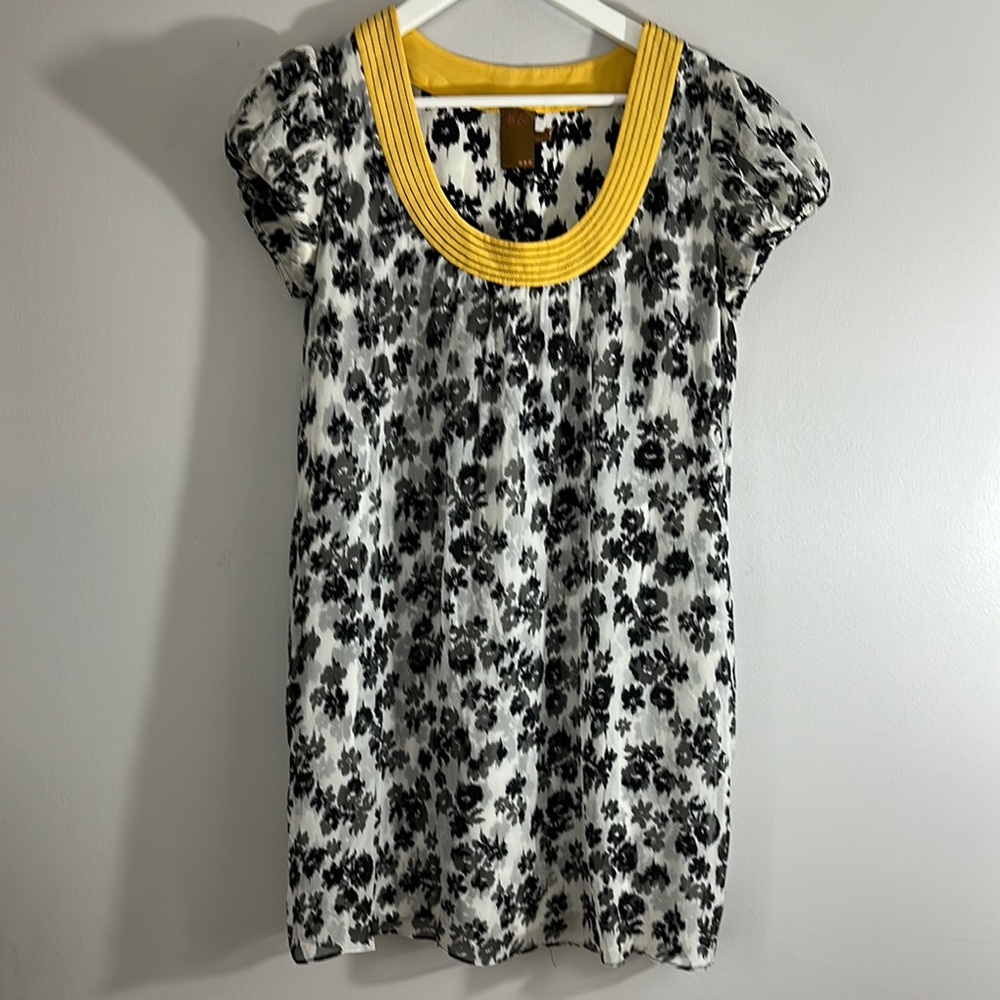 Ali Ro Floral Black and White Dress with Yellow Collar 100% silk size 6